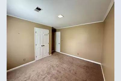 3204 Regents Park Lane #E, Greensboro, NC 27455 - Photo 29