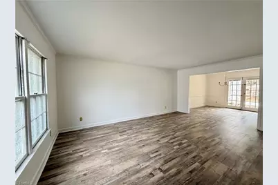 3204 Regents Park Lane #E, Greensboro, NC 27455 - Photo 5