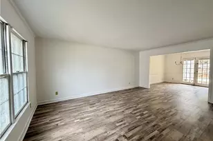 3204 Regents Park Ln, Greensboro, NC 27455 - Photo 5