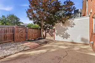 3204 Regents Park Ln, Greensboro, NC 27455 - Photo 25