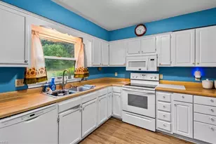 3835 Johnson St, High Point, NC 27265 - Photo 11