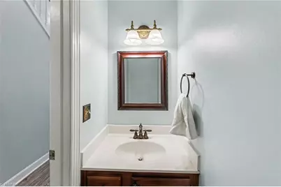 6313 Lakebend Court, Greensboro, NC 27410 - Photo 9