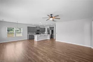 1606 Silver Lake Dr, Kernersville, NC 27284 - Photo 19