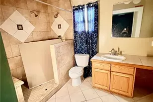 346 Oaktree St, Yanceyville, NC 27379 - Photo 7
