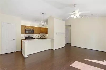 5934 W Friendly Avenue #J, Greensboro, NC 27410 - Photo 9