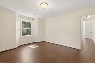 5934 W Friendly Ave, Greensboro, NC 27410 - Photo 15