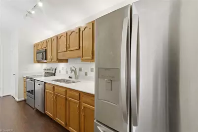 5934 W Friendly Avenue #J, Greensboro, NC 27410 - Photo 7