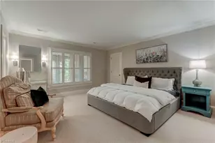 2706 Lake Forest Dr, Greensboro, NC 27408 - Photo 29