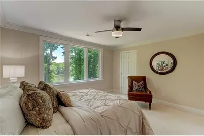 2706 Lake Forest Drive, Greensboro, NC 27408 - Photo 27