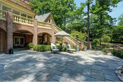 2706 Lake Forest Drive, Greensboro, NC 27408 - Photo 47