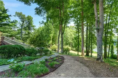 2706 Lake Forest Drive, Greensboro, NC 27408 - Photo 49