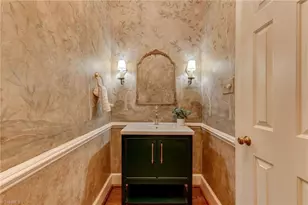 2706 Lake Forest Dr, Greensboro, NC 27408 - Photo 17