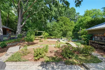 810 Olive Street, Greensboro, NC 27401 - Photo 37