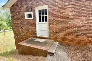 130 Arlington Ave, Jonesville, NC 28642 - Photo 5