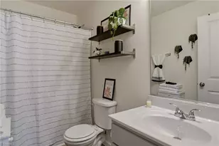 3904 Bissett Wy, Greensboro, NC 27405 - Photo 25