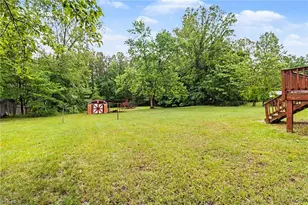 626 Kenneth Rd, Greensboro, NC 27410 - Photo 31