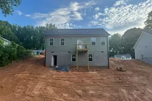 132 Pinnix St, Jonesville, NC 28642 - Photo 3