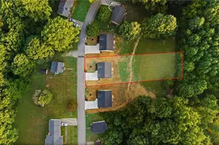 134 Pinnix St, Jonesville, NC 28642 - Photo 3