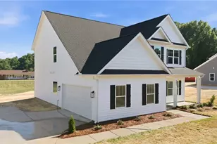 861 Sedge Garden Rd, Kernersville, NC 27284 - Photo 3