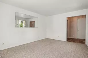 4105 Chateau Dr, Greensboro, NC 27407 - Photo 15