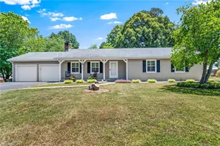 2295 Winterberry Dr, Winston-Salem, NC 27106 - Photo 3