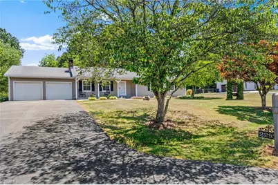 2295 Winterberry Drive, Winston-Salem, NC 27106 - Photo 5
