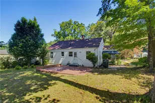 1311 Cardinal Pl, Greensboro, NC 27408 - Photo 31