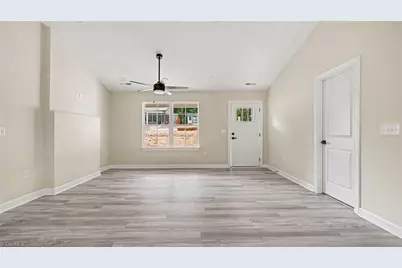 148 Aspen Street, Yadkinville, NC 27055 - Photo 5