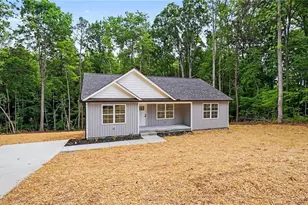 148 Aspen St, Yadkinville, NC 27055 - Photo 3