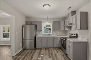 2206 Dunbar St, Winston-Salem, NC 27105 - Photo 7