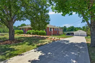 699 John Young Rd, Lexington, NC 27292 - Photo 3