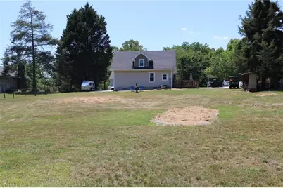 185 Southview Street, Mount Airy, NC 27030 - Photo 7
