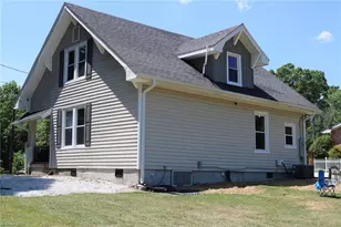 185 Southview St, Mount Airy, NC 27030 - Photo 9