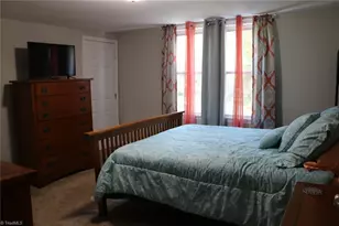 185 Southview St, Mount Airy, NC 27030 - Photo 17