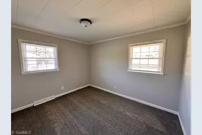 1546 W Harrison Street, Reidsville, NC 27320 - Photo 9