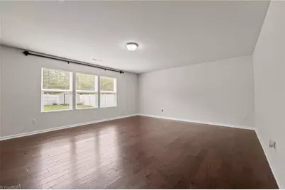 3423 Anita Glen Drive, Greensboro, NC 27405 - Photo 5