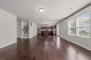3423 Anita Glen Dr, Greensboro, NC 27405 - Photo 7