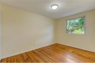 610 N Tremont Drive, Greensboro, NC 27403 - Photo 17
