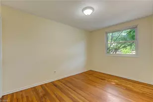 610 N Tremont Dr, Greensboro, NC 27403 - Photo 17