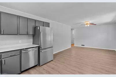 2402 Chatham Drive, Greensboro, NC 27408 - Photo 11