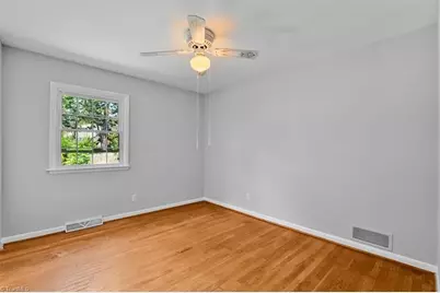 2402 Chatham Drive, Greensboro, NC 27408 - Photo 15