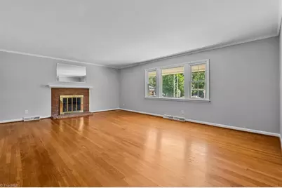 2402 Chatham Drive, Greensboro, NC 27408 - Photo 3