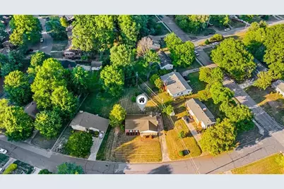 2402 Chatham Drive, Greensboro, NC 27408 - Photo 25