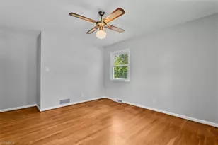 2402 Chatham Dr, Greensboro, NC 27408 - Photo 21