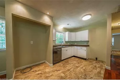 3155 Rainbow Avenue, Pfafftown, NC 27040 - Photo 9