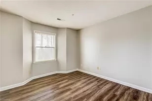 5934 Friendly Ave, Greensboro, NC 27410 - Photo 15