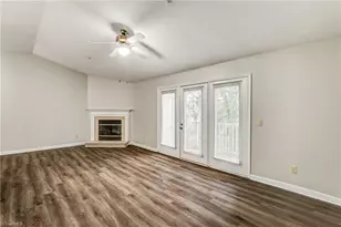 5934 Friendly Ave, Greensboro, NC 27410 - Photo 7