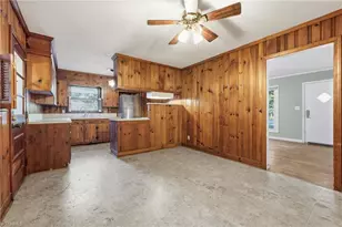 2638 Catherine Dr, Burlington, NC 27215 - Photo 17