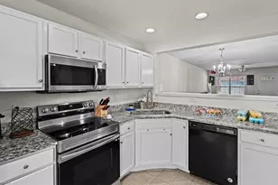 3033 Renaissance Pkwy, Jamestown, NC 27282 - Photo 13