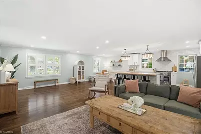 2708 Courtney Lane, Greensboro, NC 27408 - Photo 5